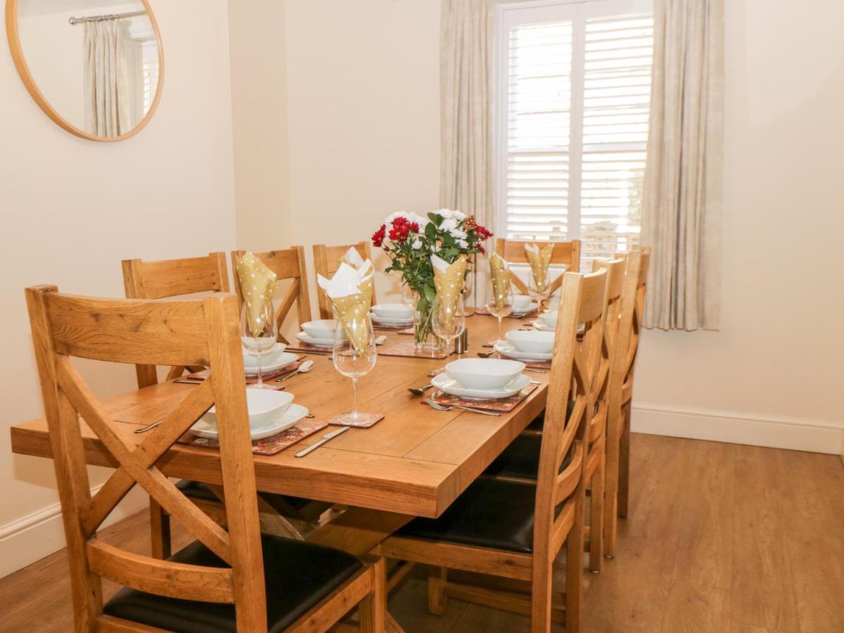 Hazeldene Villa Whitby Ngoại thất bức ảnh