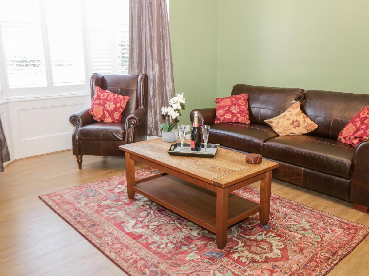 Hazeldene Villa Whitby Ngoại thất bức ảnh