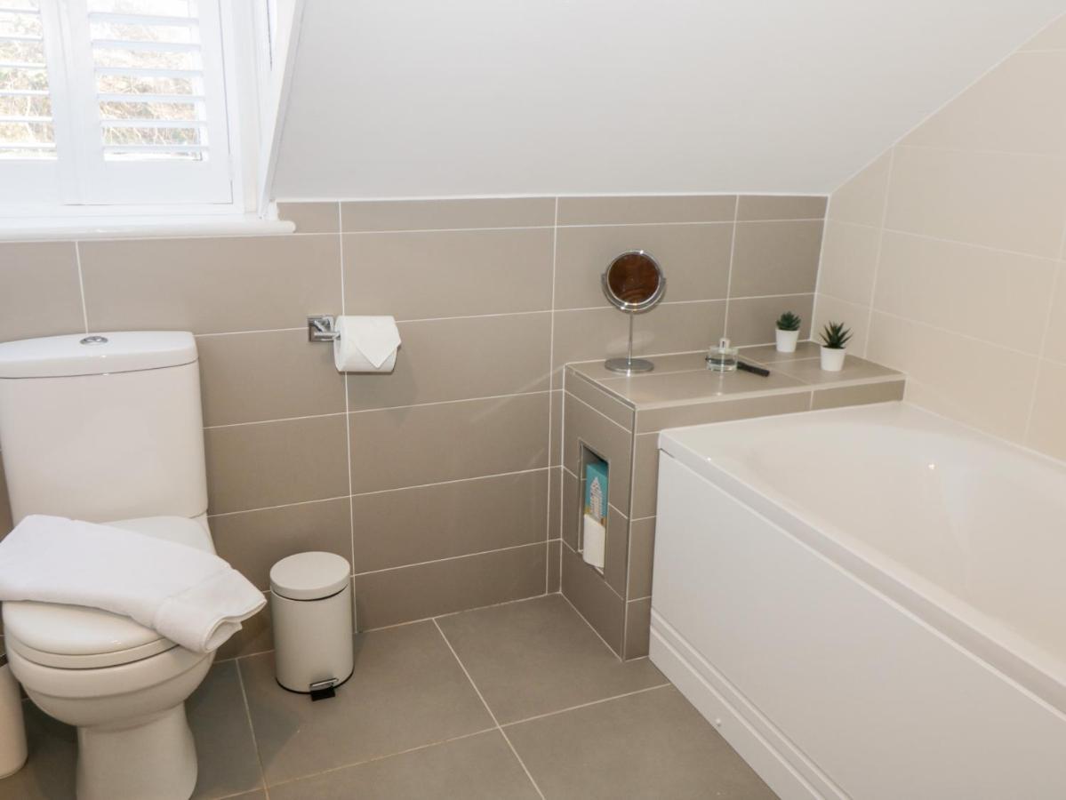 Hazeldene Villa Whitby Ngoại thất bức ảnh